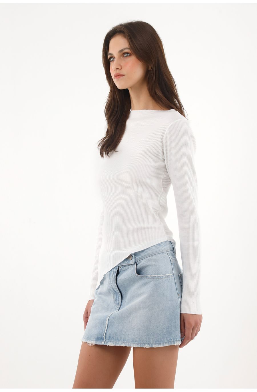 Camiseta manga larga acampanada blanca para mujer