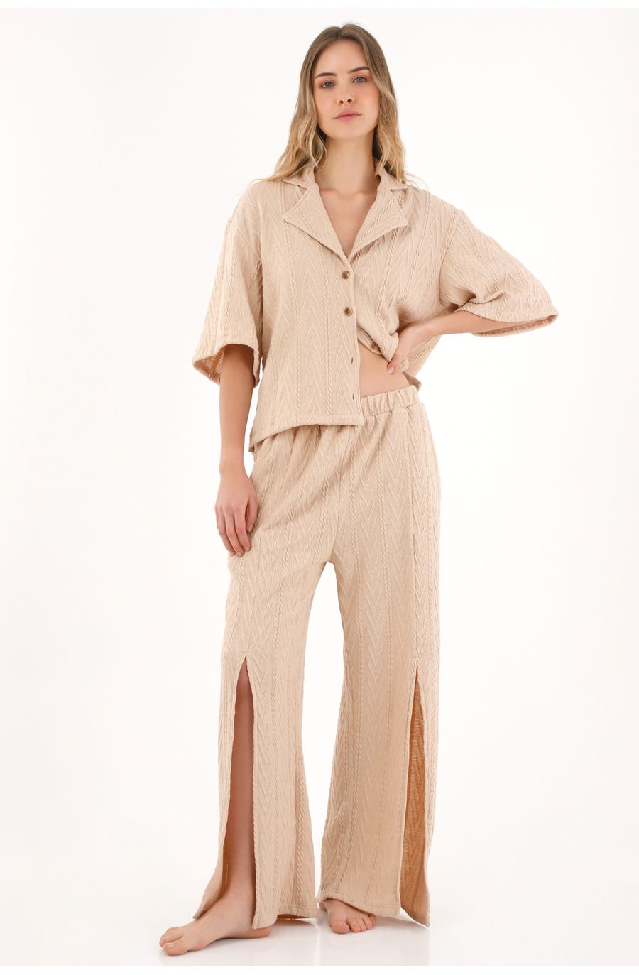 Pantalón tejido de bota recta café para mujer