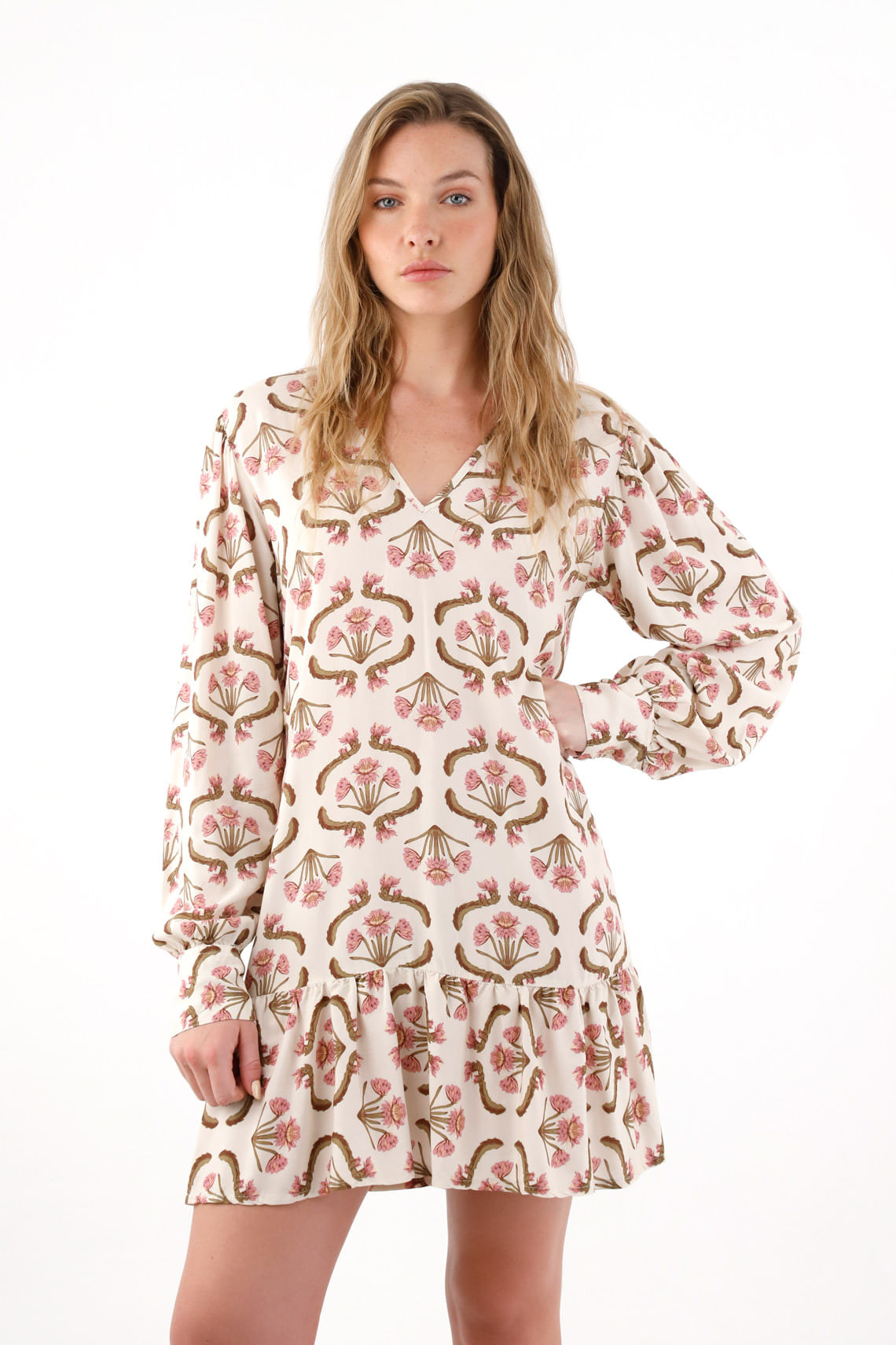 Vestido corto amplio con estampado de flores para mujer