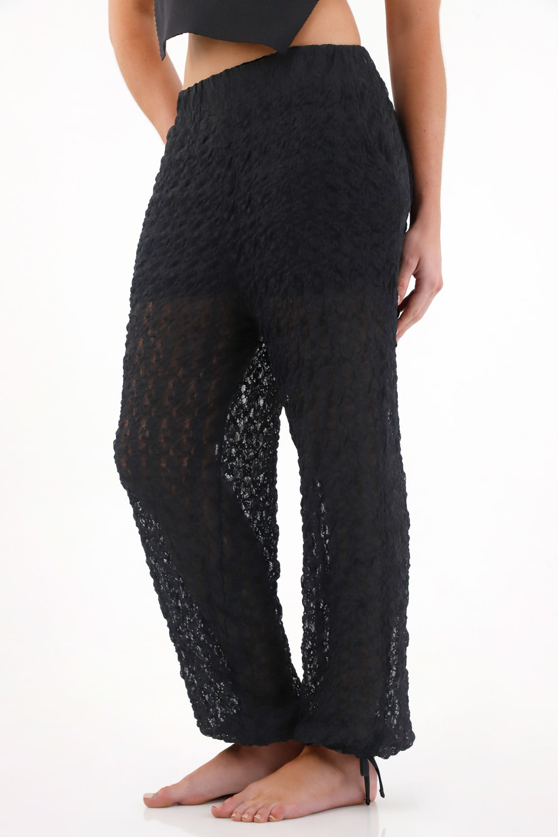 Pantalón jogger con tiras que anudan negro para mujer