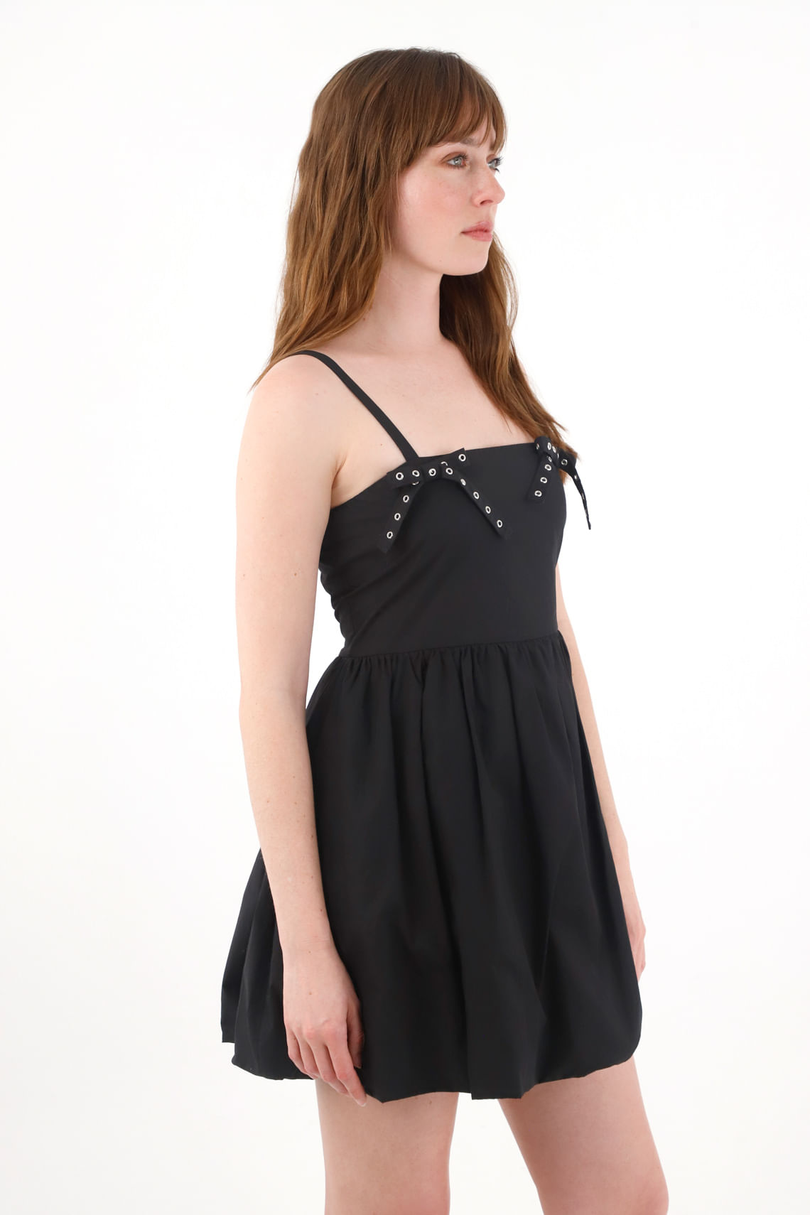 Vestido corto con falda globo negro para mujer