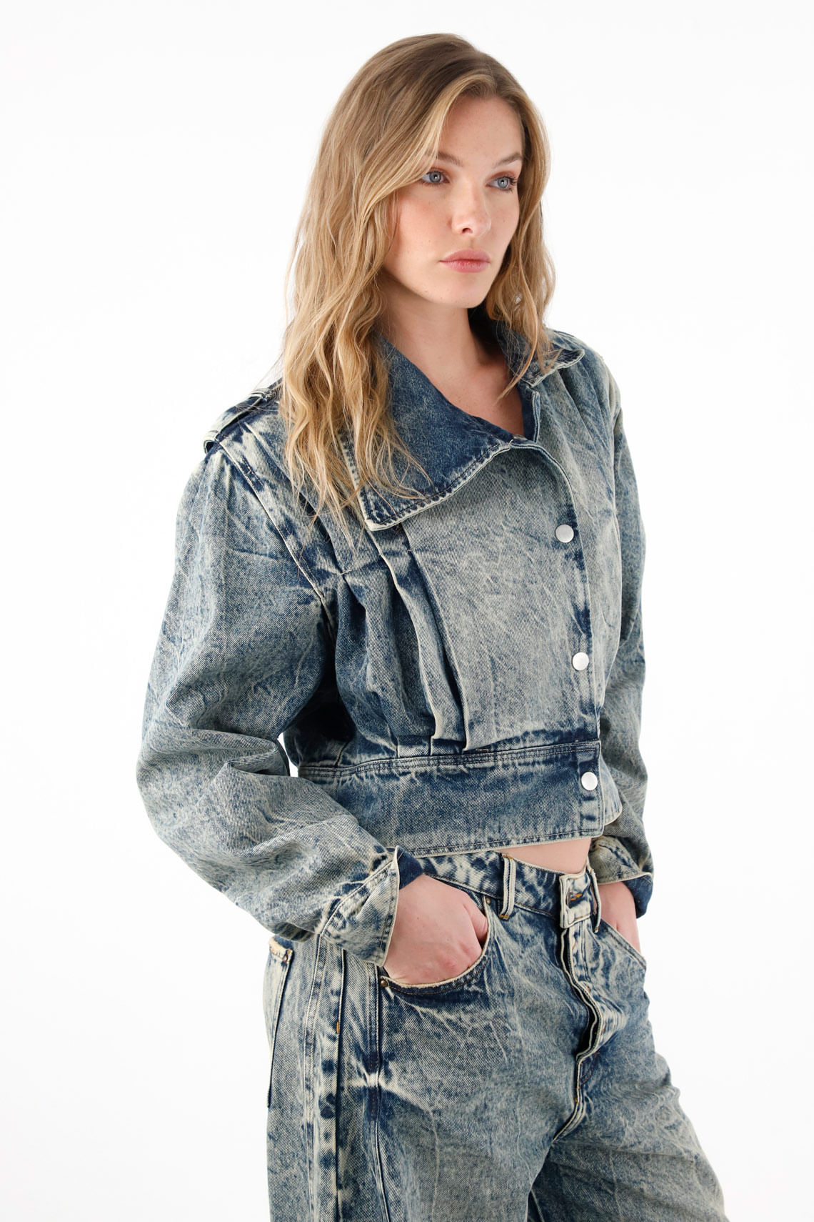 Chaqueta crop con solapas asimétricas azul para mujer