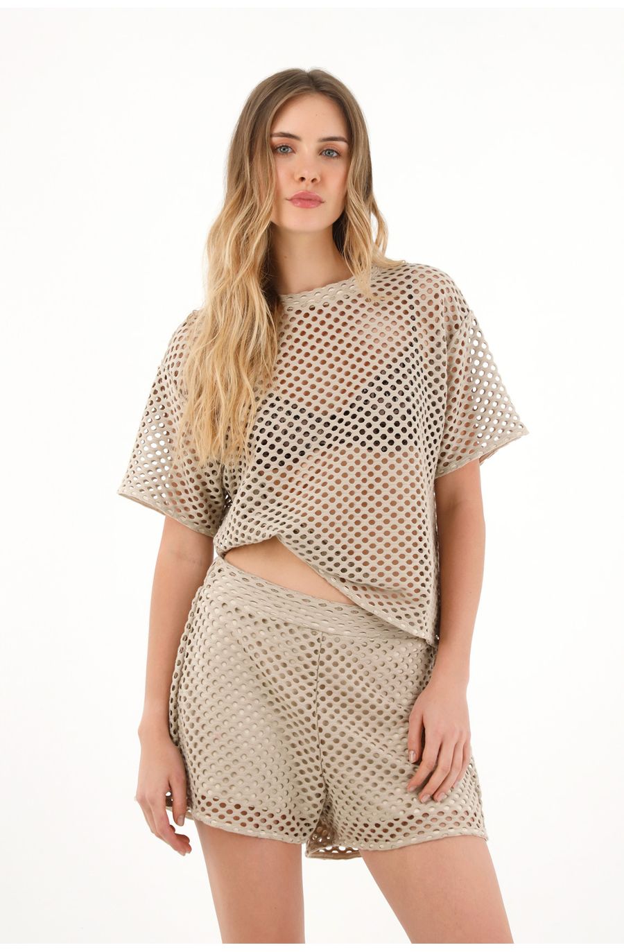 Camiseta oversize en tela tipo malla café para mujer