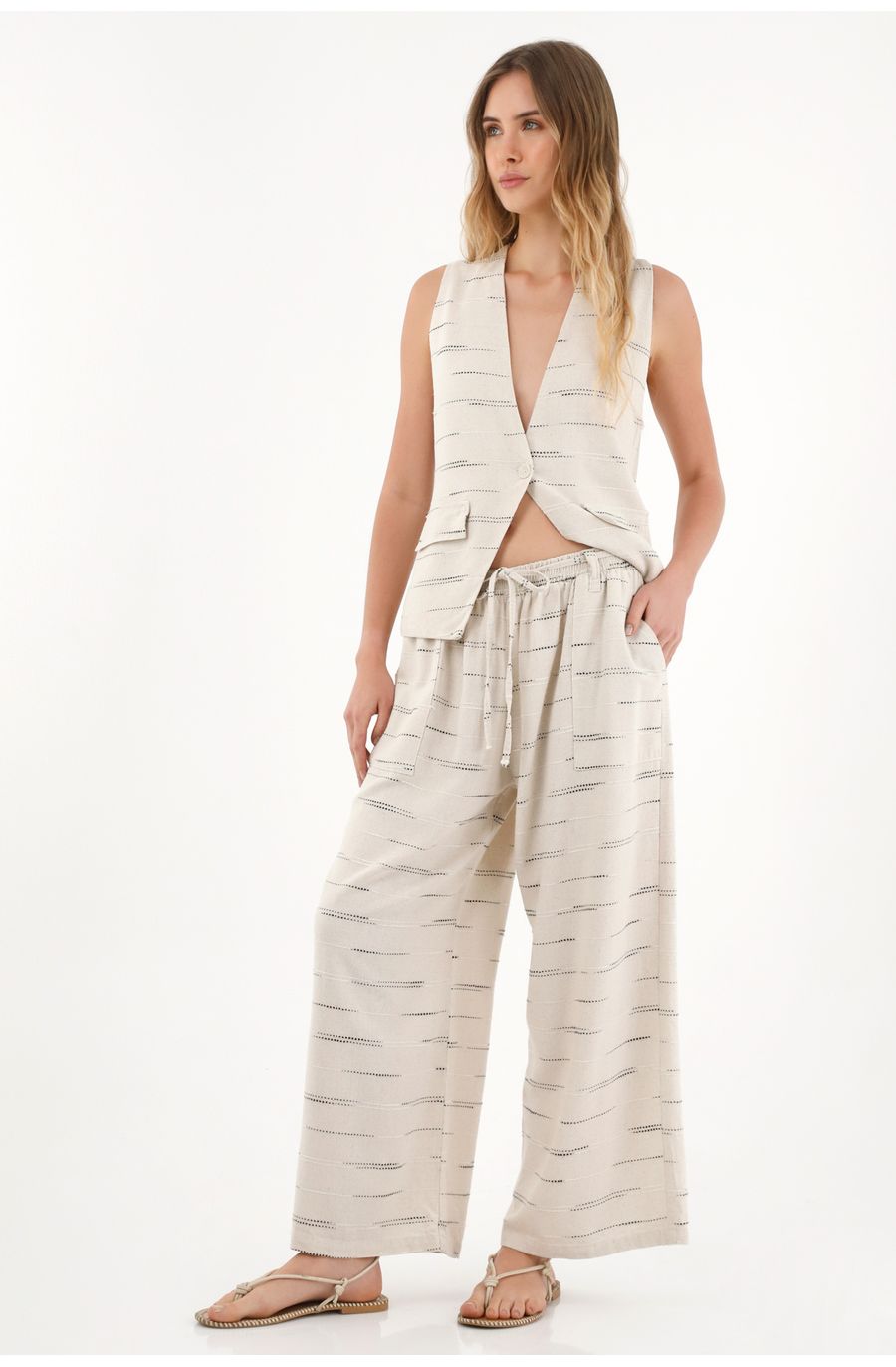 Pantalón Wide Leg con detalles bordados y pretina elástica para mujer