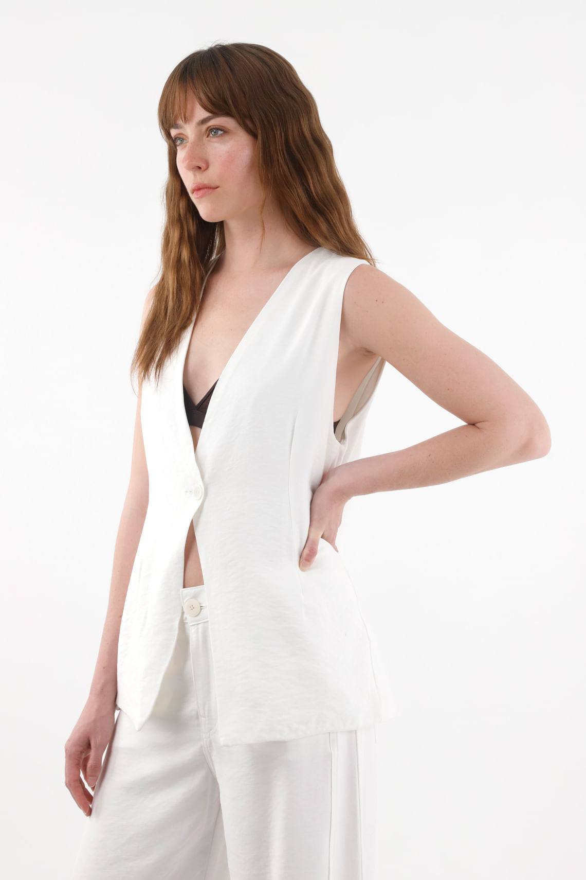 Chaleco largo con escote en V crudo para mujer