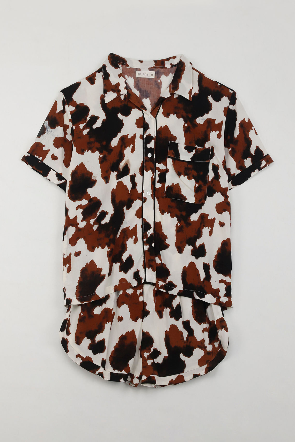 Pijama de camisa y short de animal print para mujer