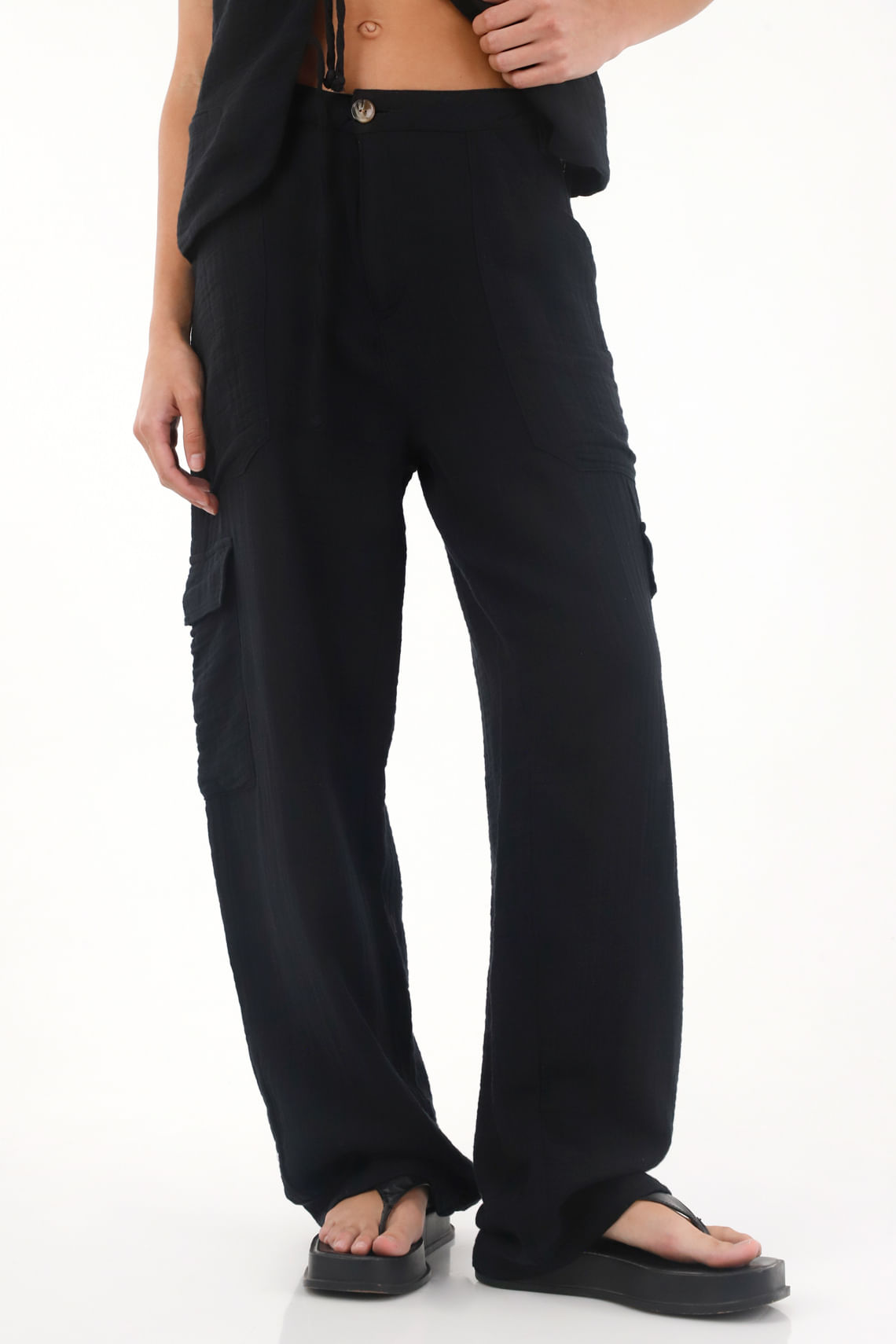 Pantalón Cargo en 100% algodón negro para mujer