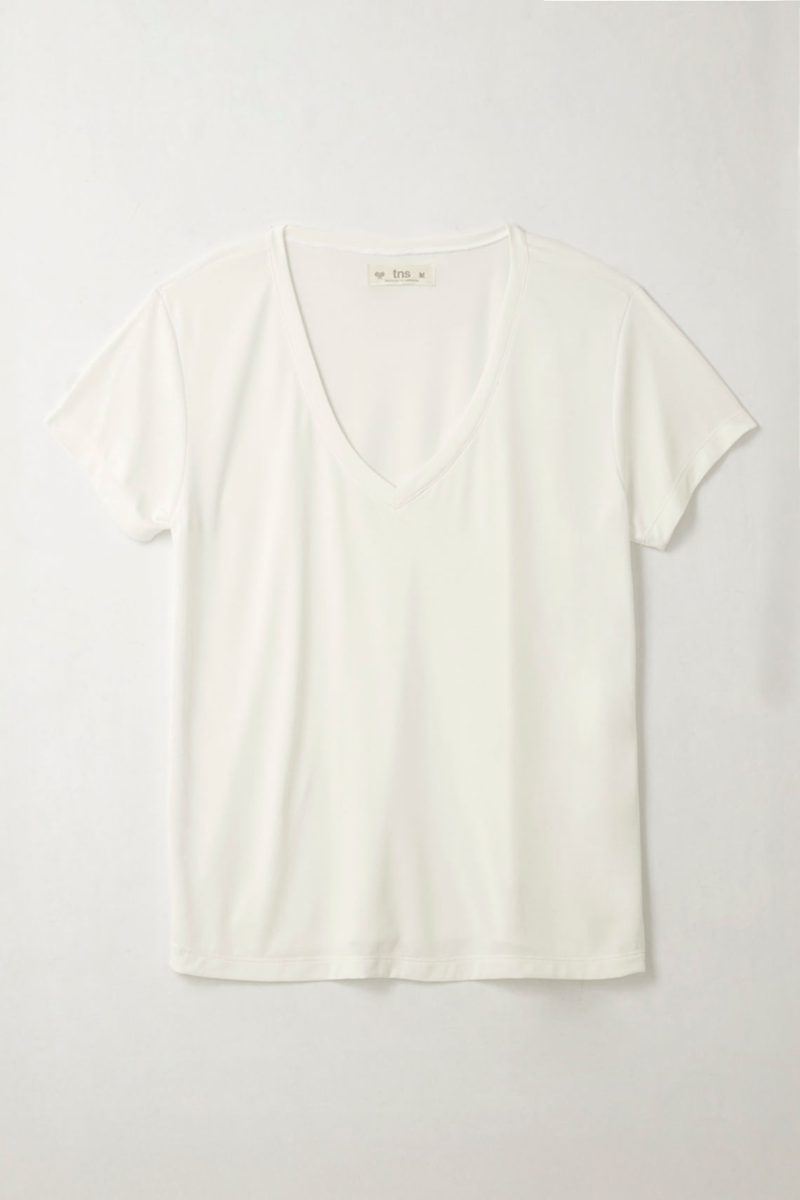 Camiseta con cuello en V cruda para mujer