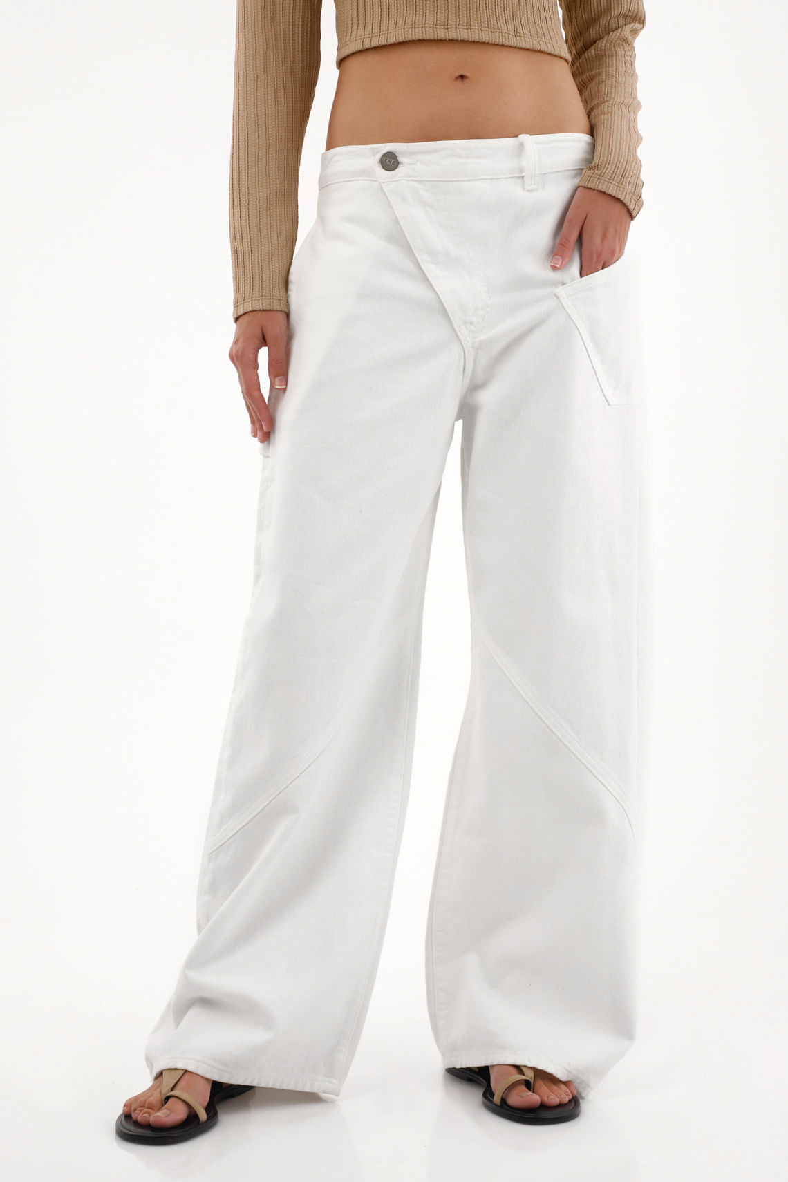 Jean Wide Leg con bolsillos asimétricos blanco para mujer