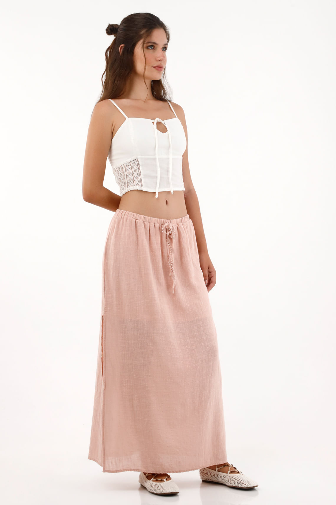 Falda larga con aberturas laterales rosada para mujer