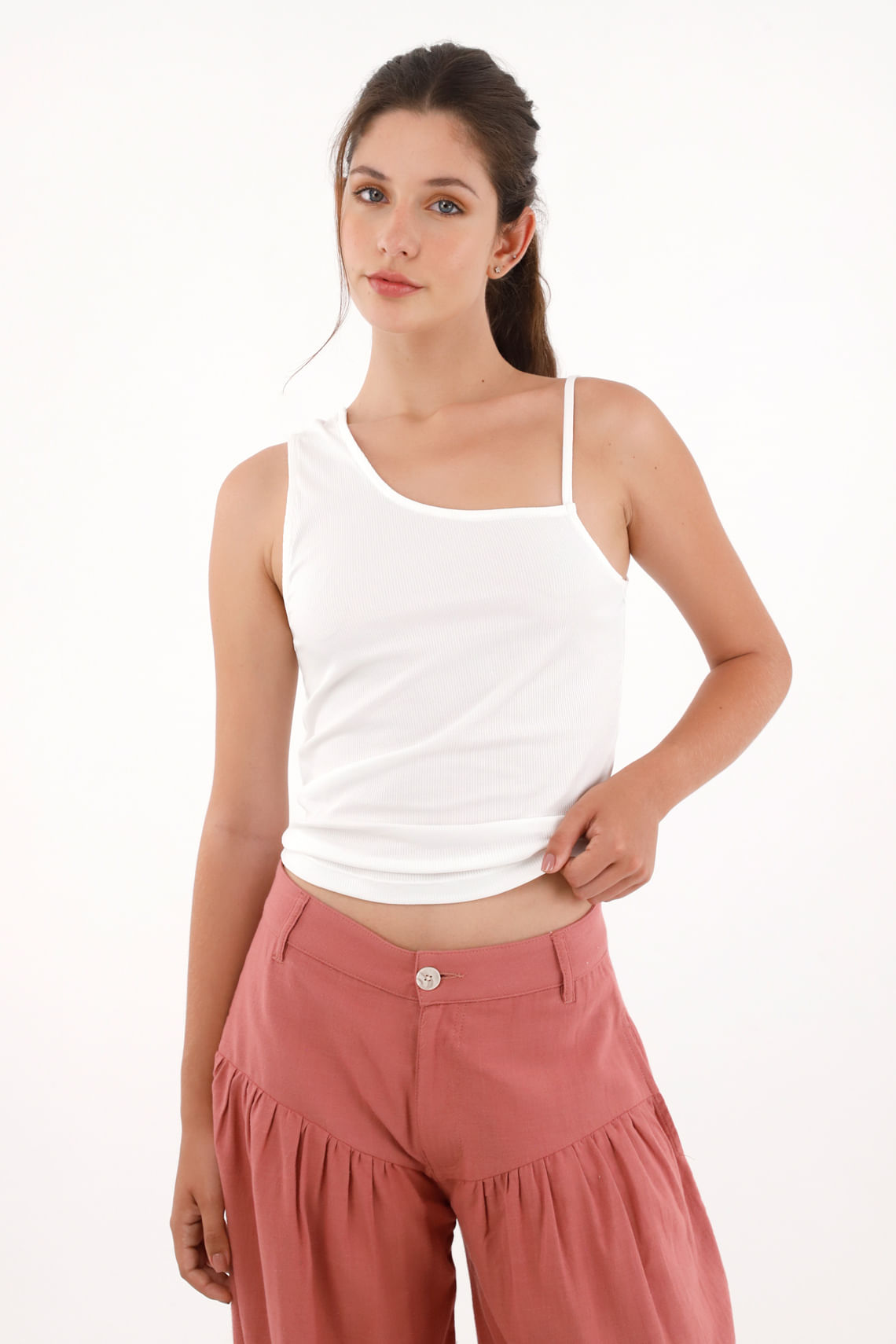 Camiseta de tiras asimétricas blanca para mujer