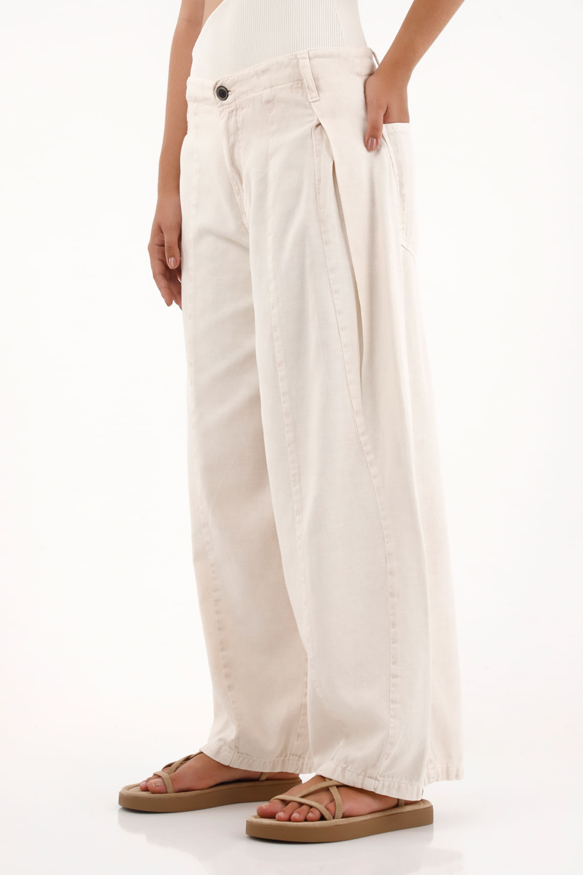 Pantalón amplio con prenses en delantero rosado para mujer