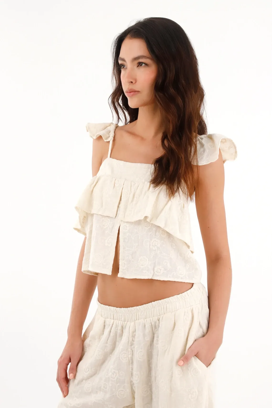 Camisa crop con boleros crudo para mujer