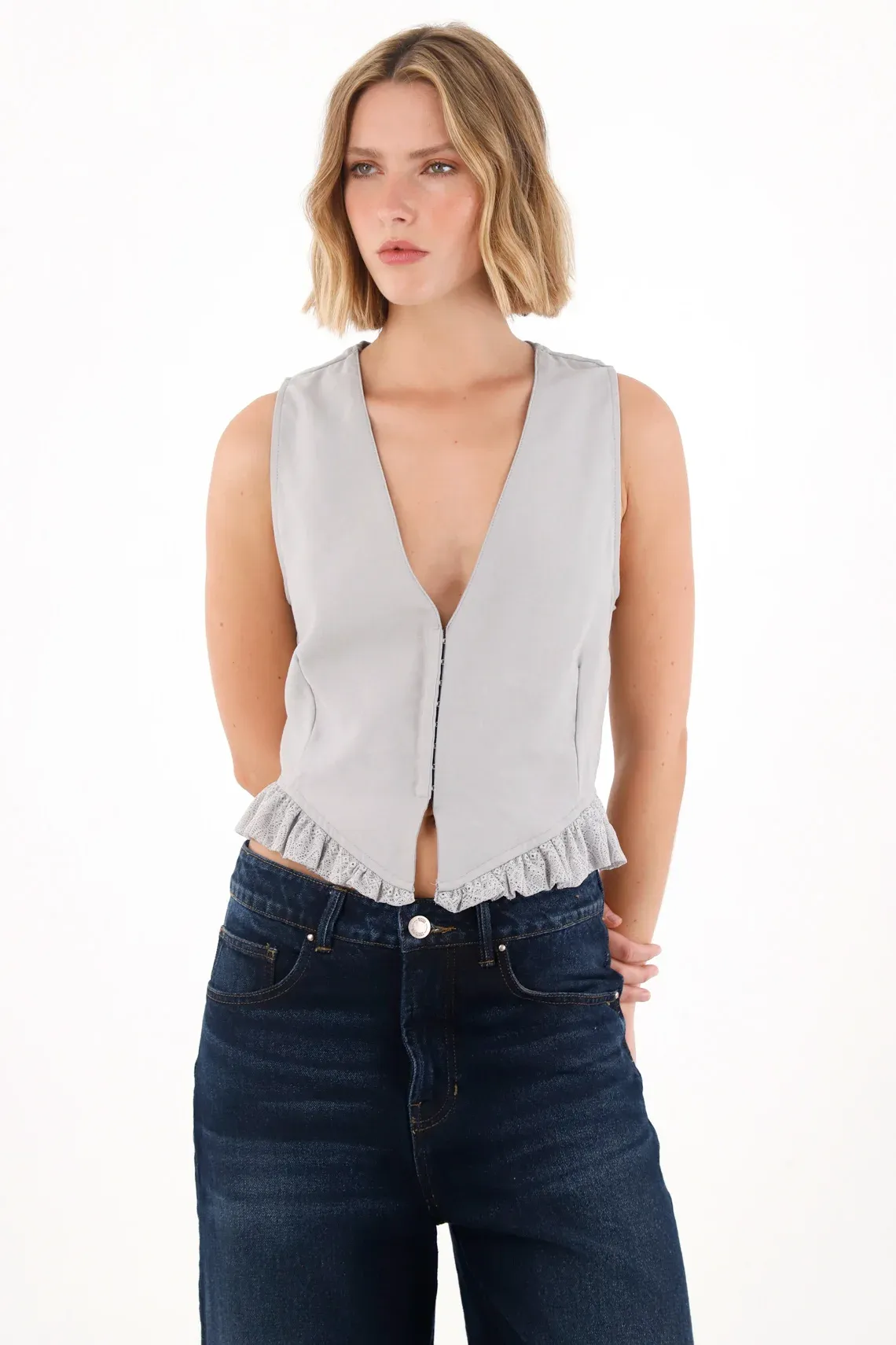Chaleco con bolero en ruedo gris para mujer