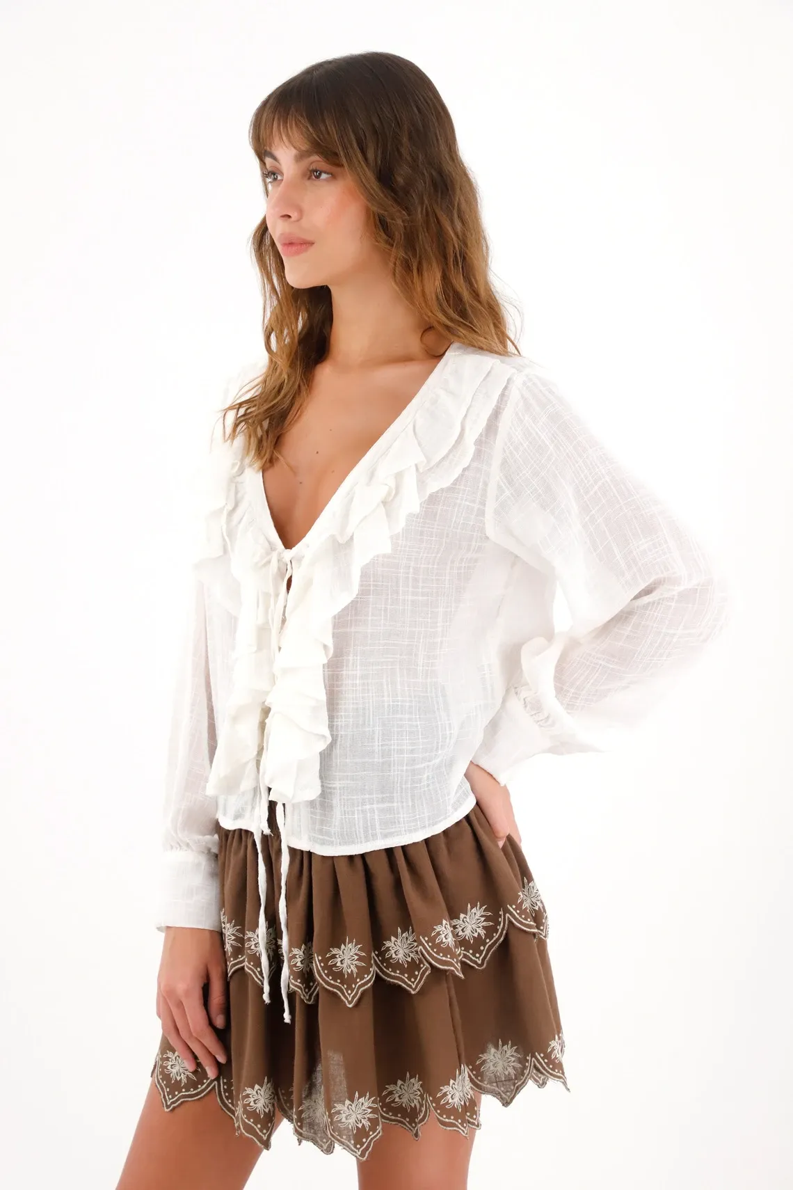 Camisa manga larga con boleros en escote crudo para mujer