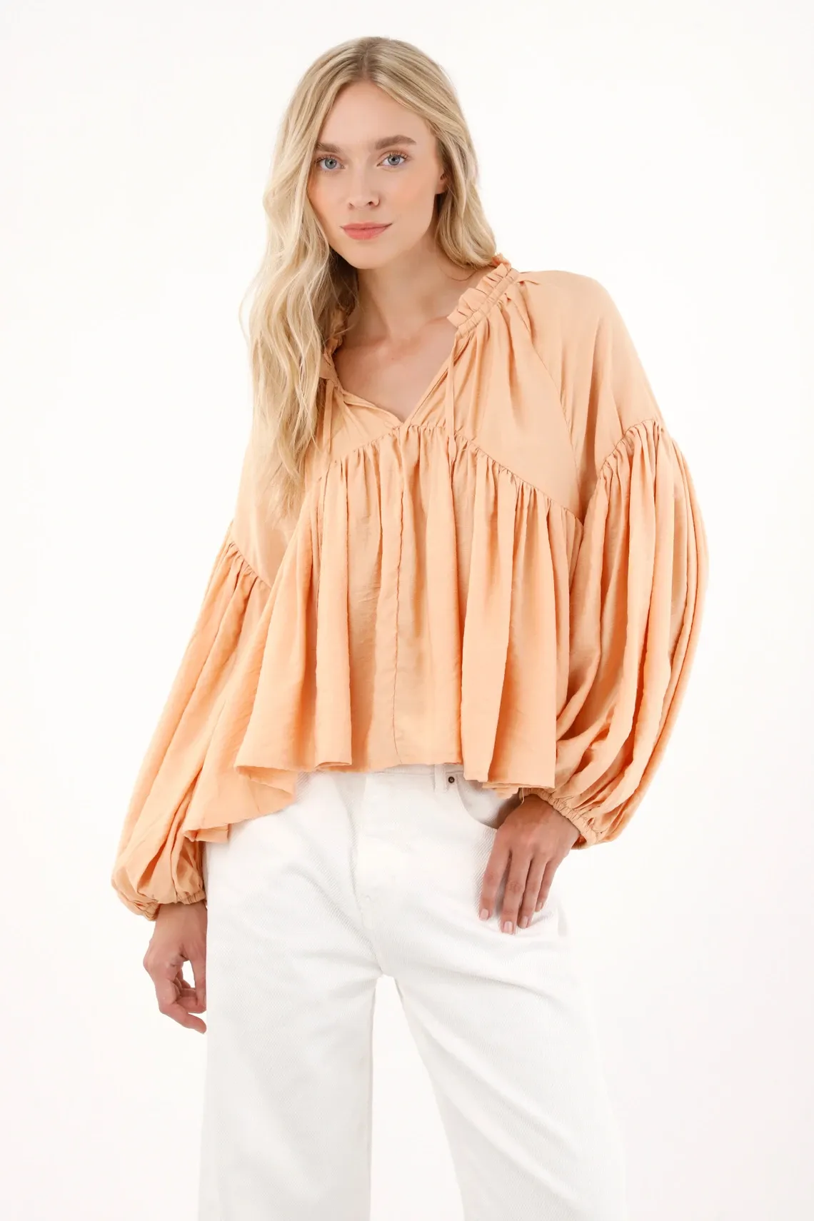 Camisa con escote en V naranja para mujer
