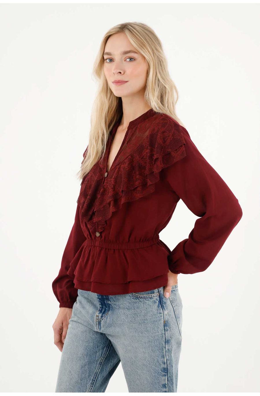 Camisa con encaje en frente roja para mujer