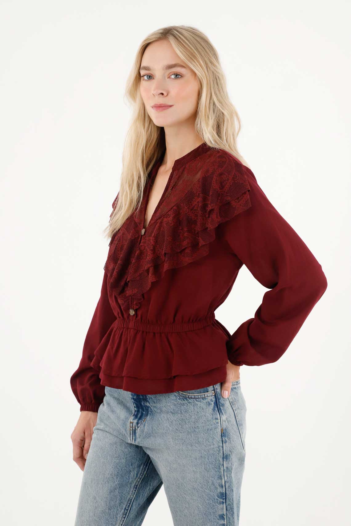 Camisa con encaje en frente roja para mujer