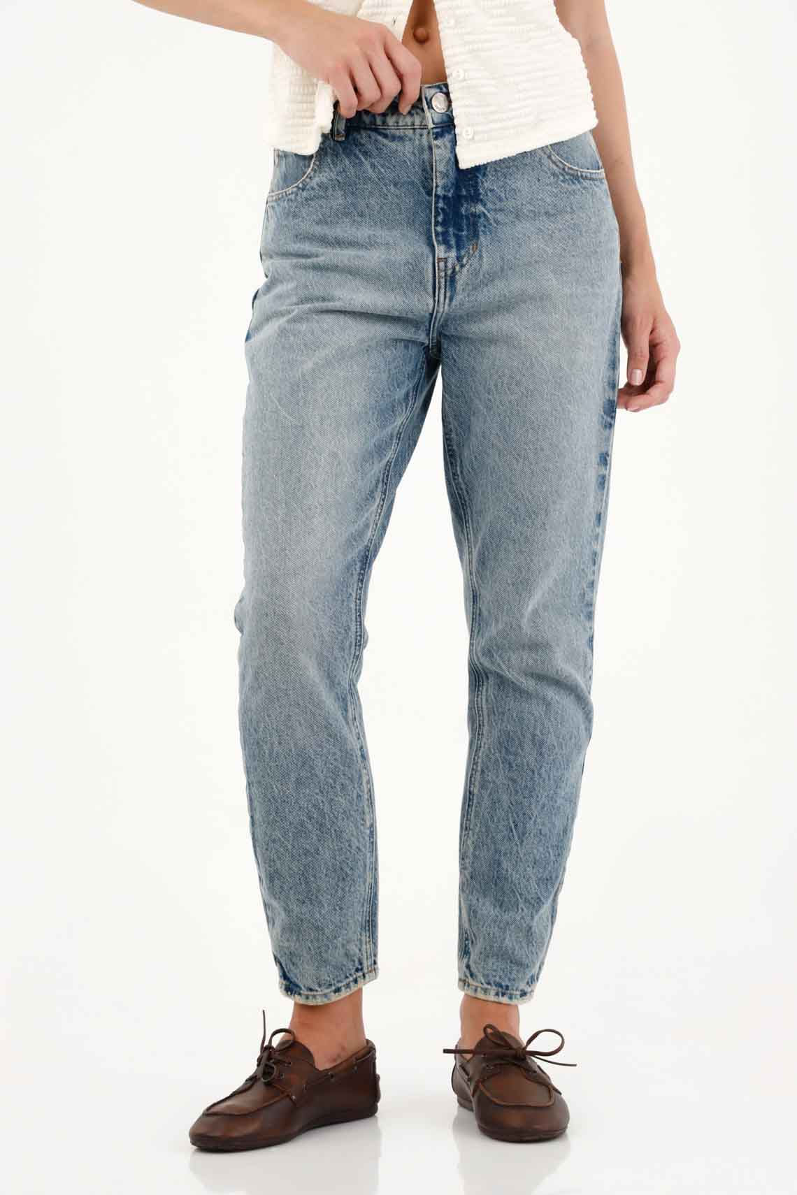 Jean Mom en denim tono medio azul para mujer