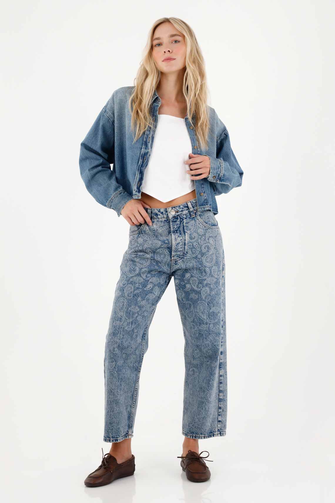 Jean Recto con diseño paisley azul para mujer