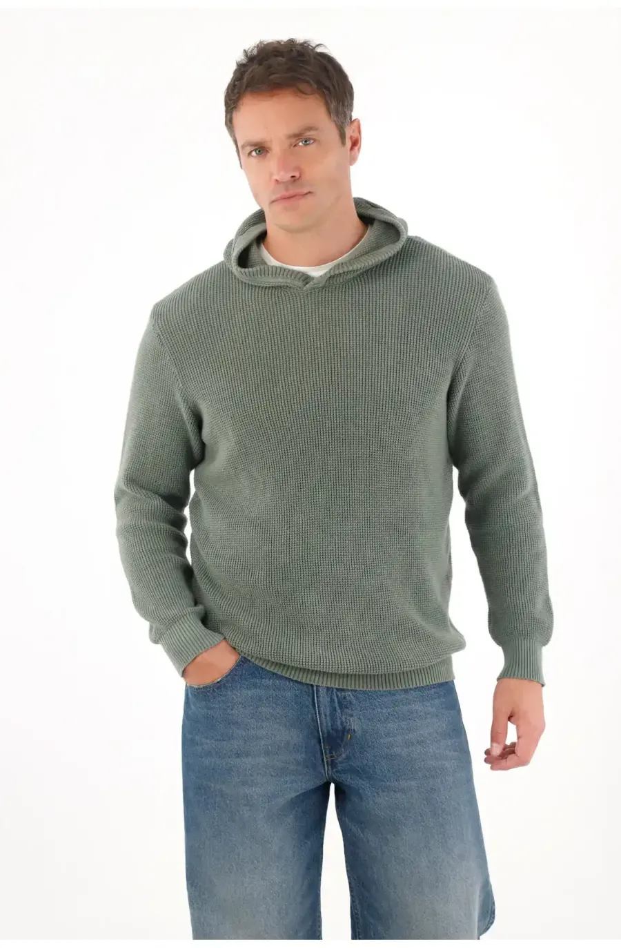 Buzo tipo hoodie tejido verde para hombre
