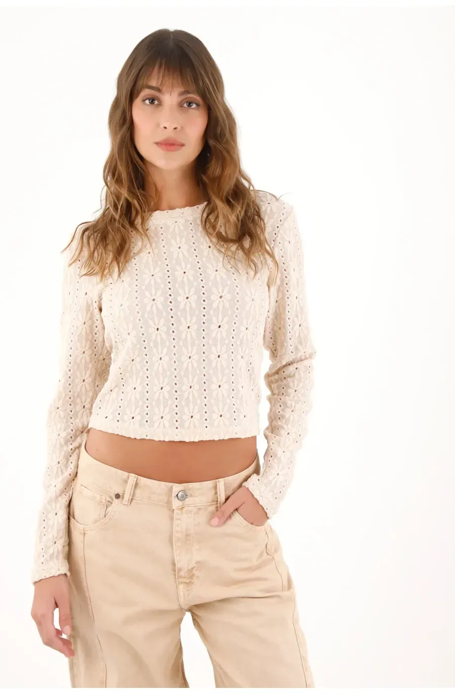 Camiseta manga larga con flores bordadas crudo para mujer