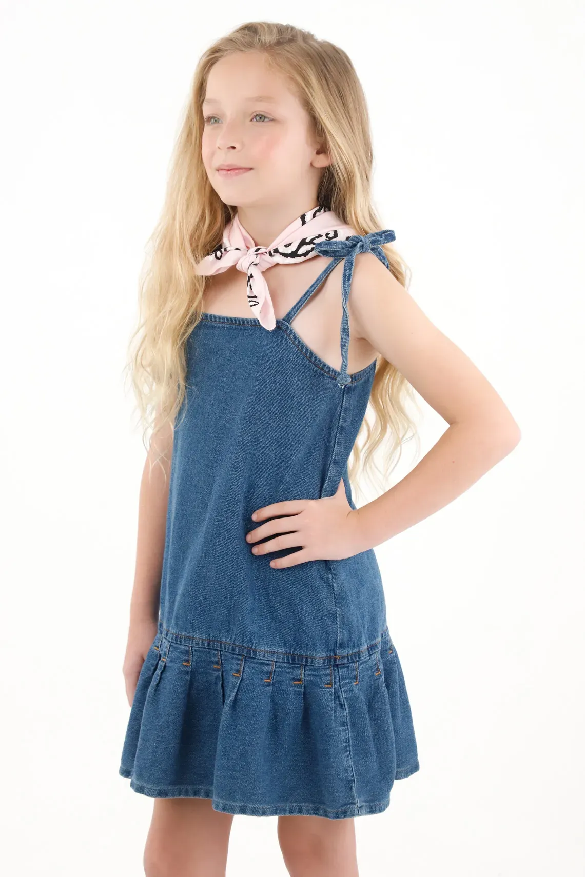 Vestido corto de tiras azul para niña
