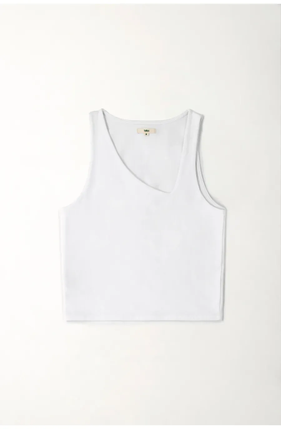 Camiseta crop en rib blanca con textura ligera para mujer de silueta ajustada