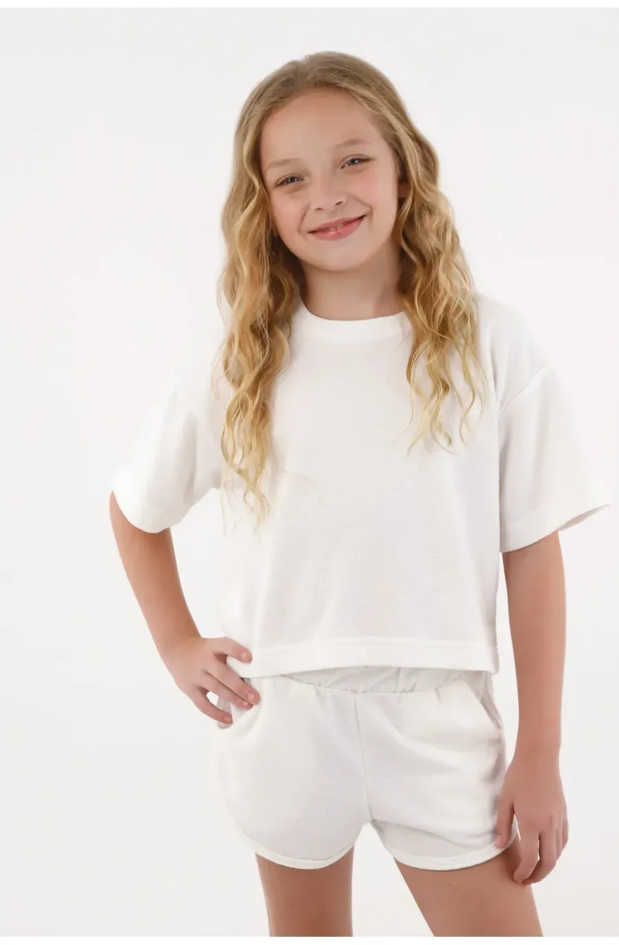 Camiseta básica manga corta crudo para niña