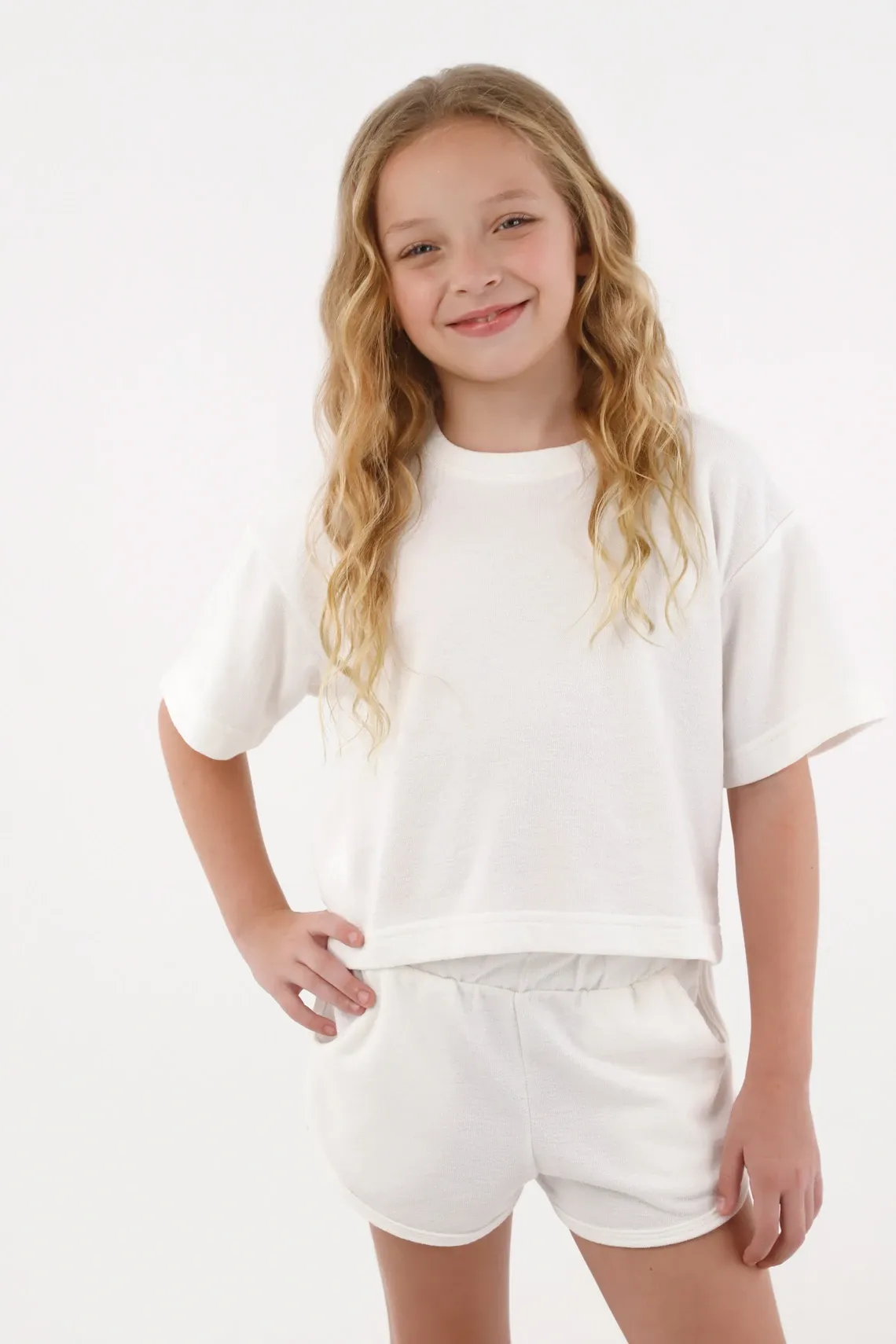 Camiseta básica manga corta crudo para niña