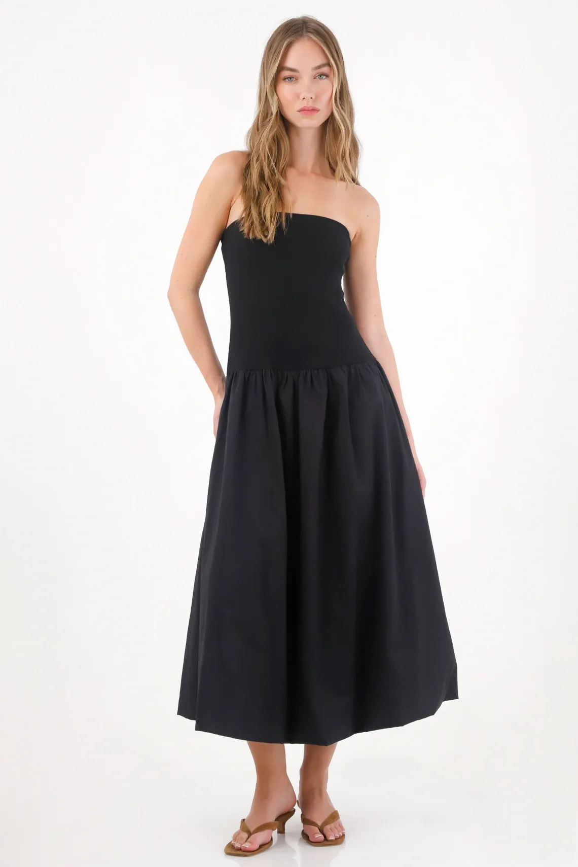 Vestido largo strapless silueta globo negro para mujer