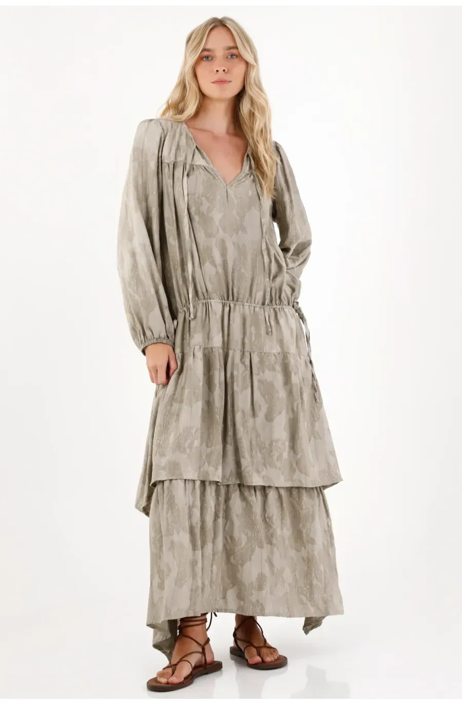 Vestido largo con estampado floral para mujer