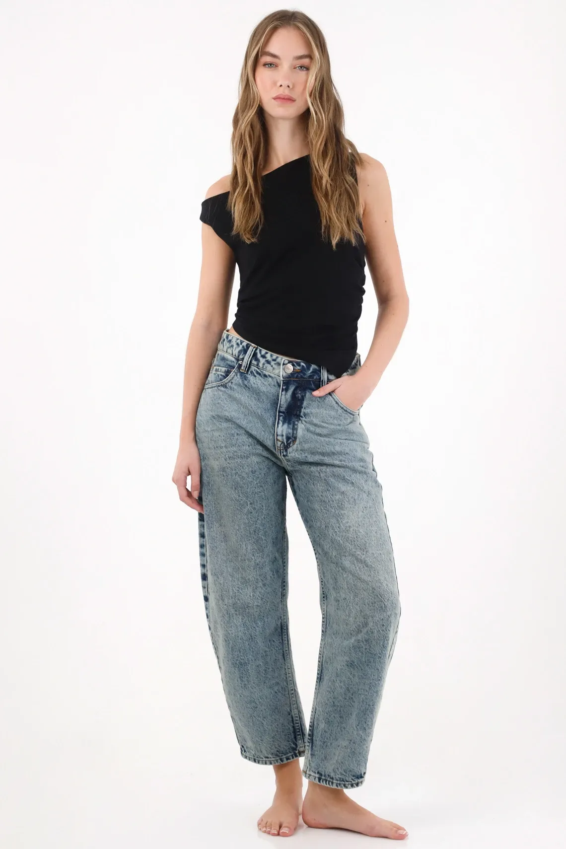 Jean Slouchy tono medio azul para mujer