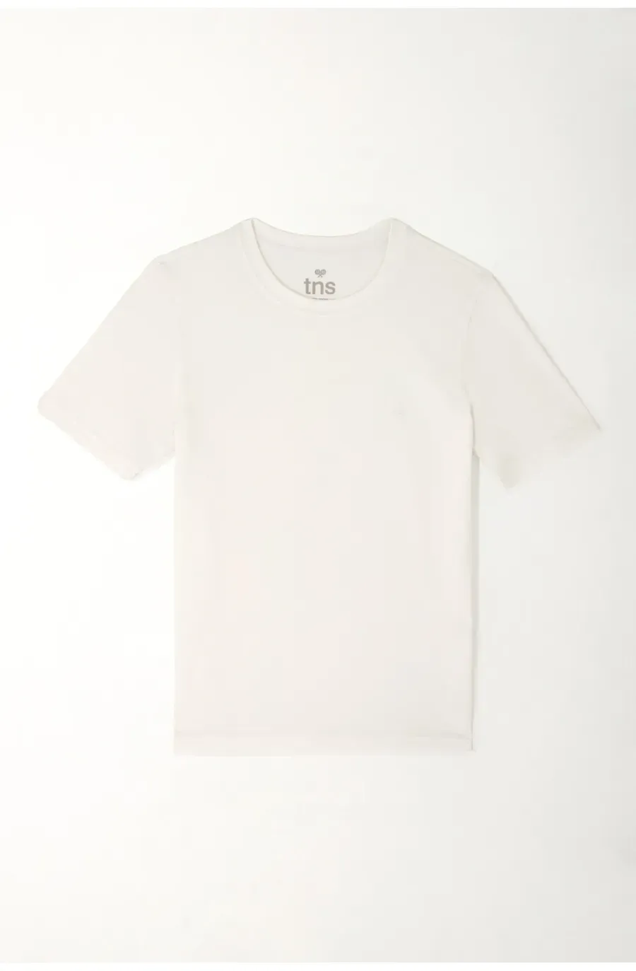 Camiseta con estampado en punto corazón blanca para niño