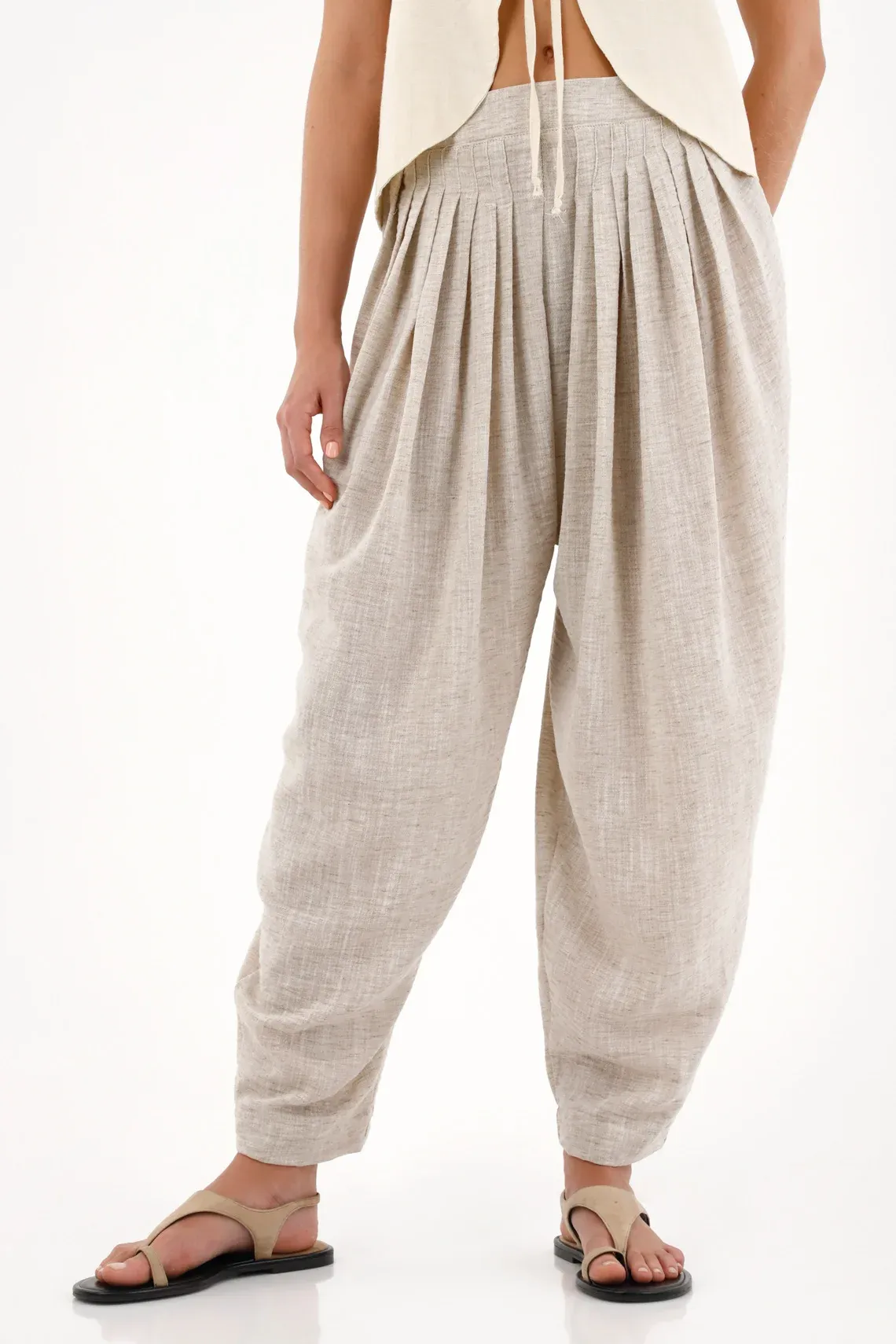 Pantalón tipo Harem con prenses gris para mujer