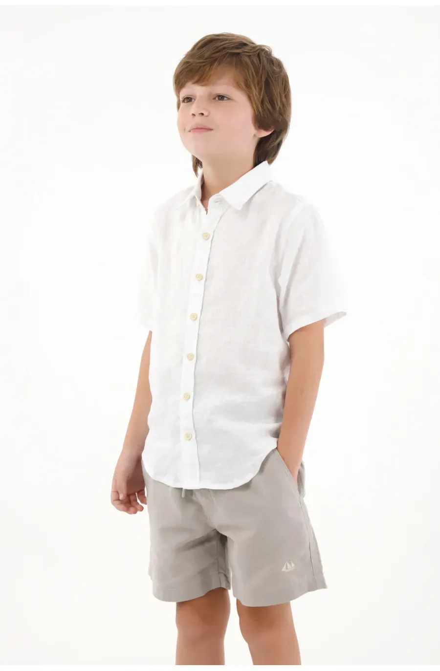 Camisa manga corta de botones blanca para niño