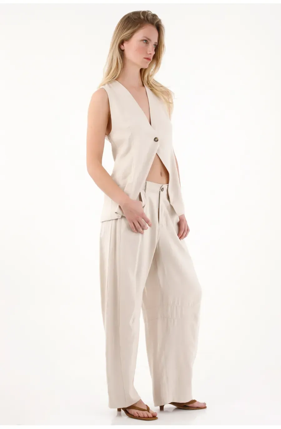 Chaleco largo con escote en frente crudo para mujer