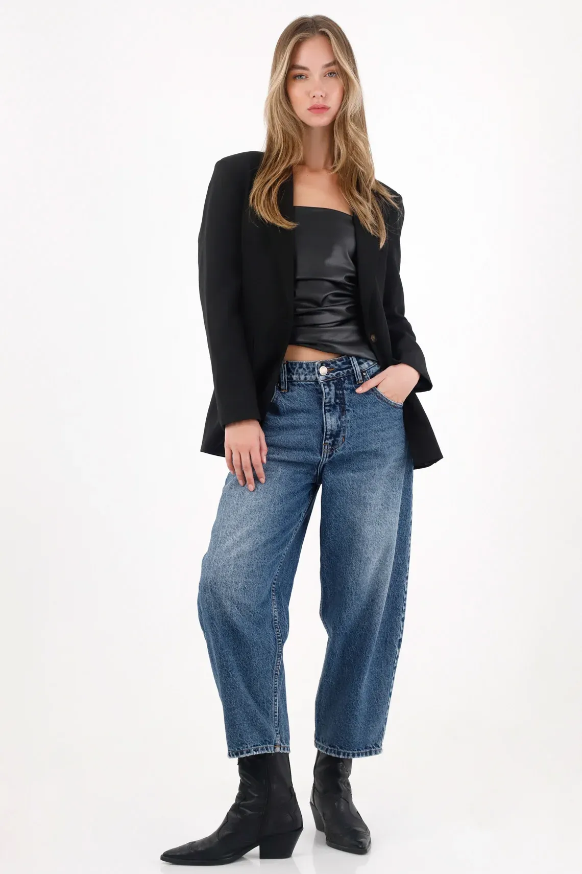Abrigo tipo blazer oversize negro para mujer