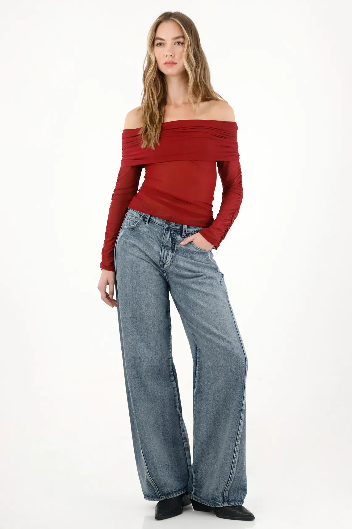 Camiseta cuello bandeja roja para mujer