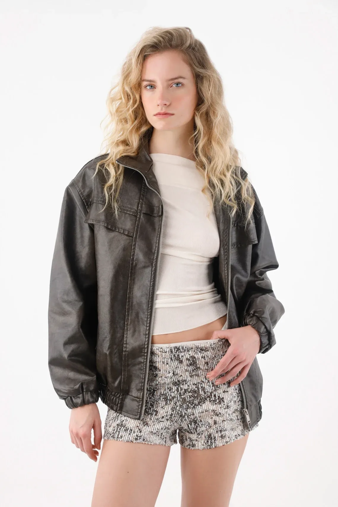 Short en tela con lentejuelas para mujer