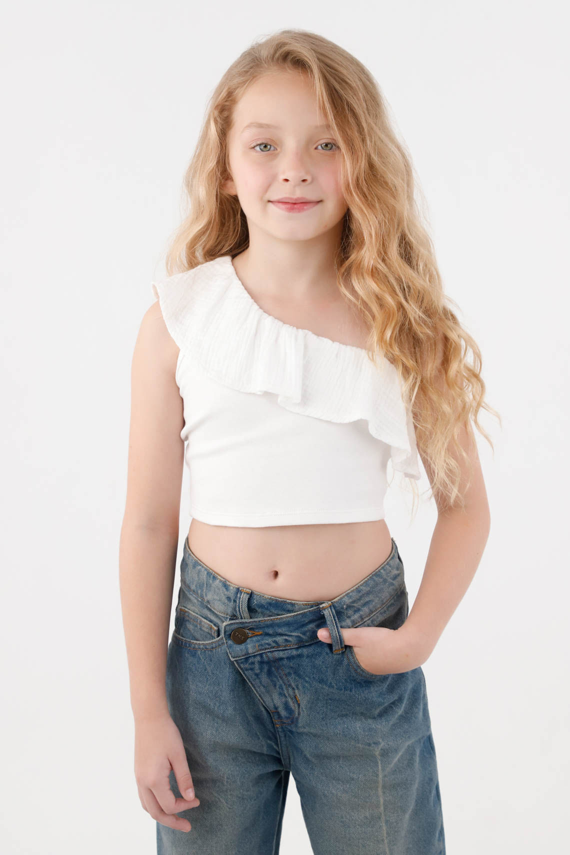 Camiseta de un solo hombro con bolero para niña