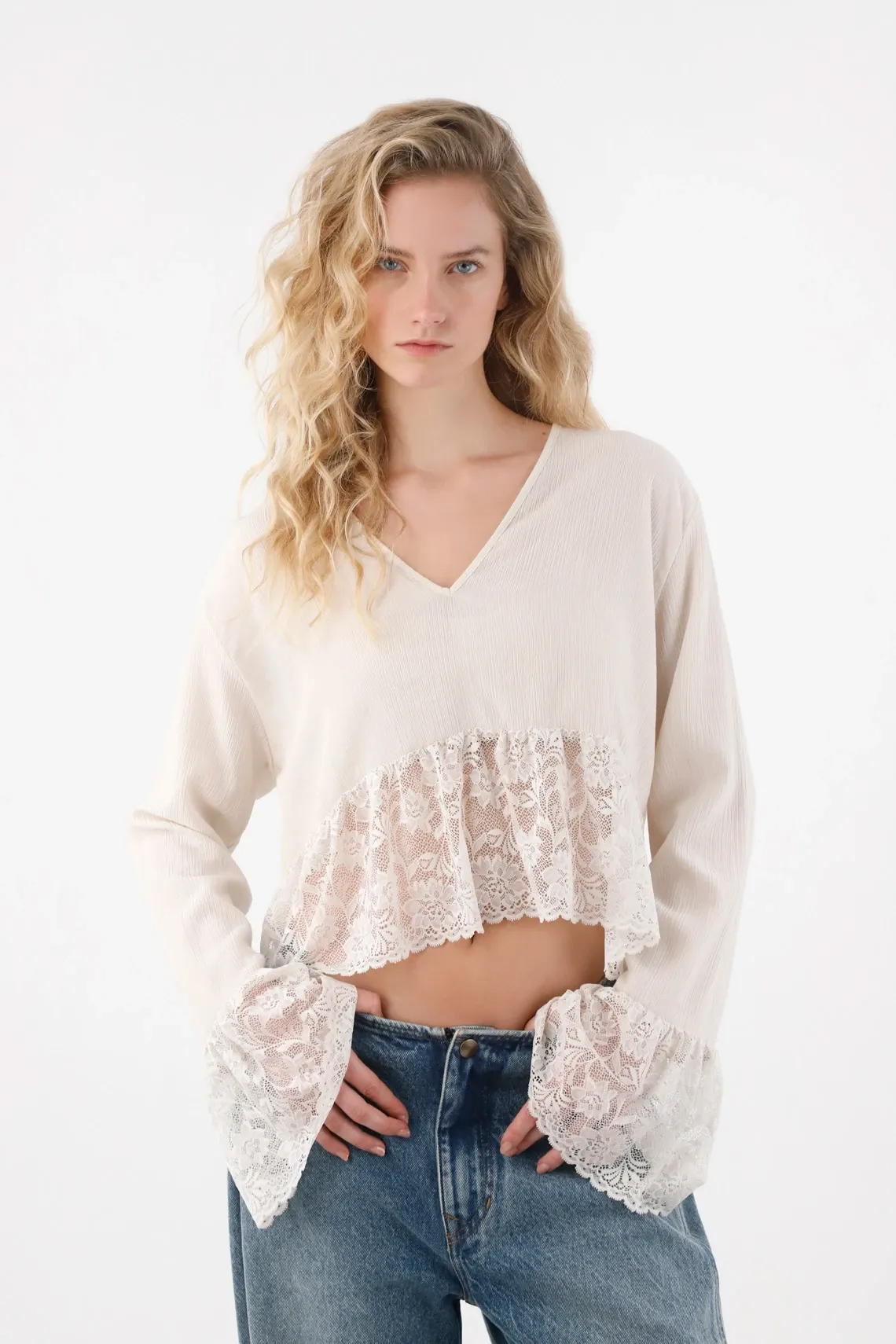 Camisa manga larga de tela con textura gris para mujer