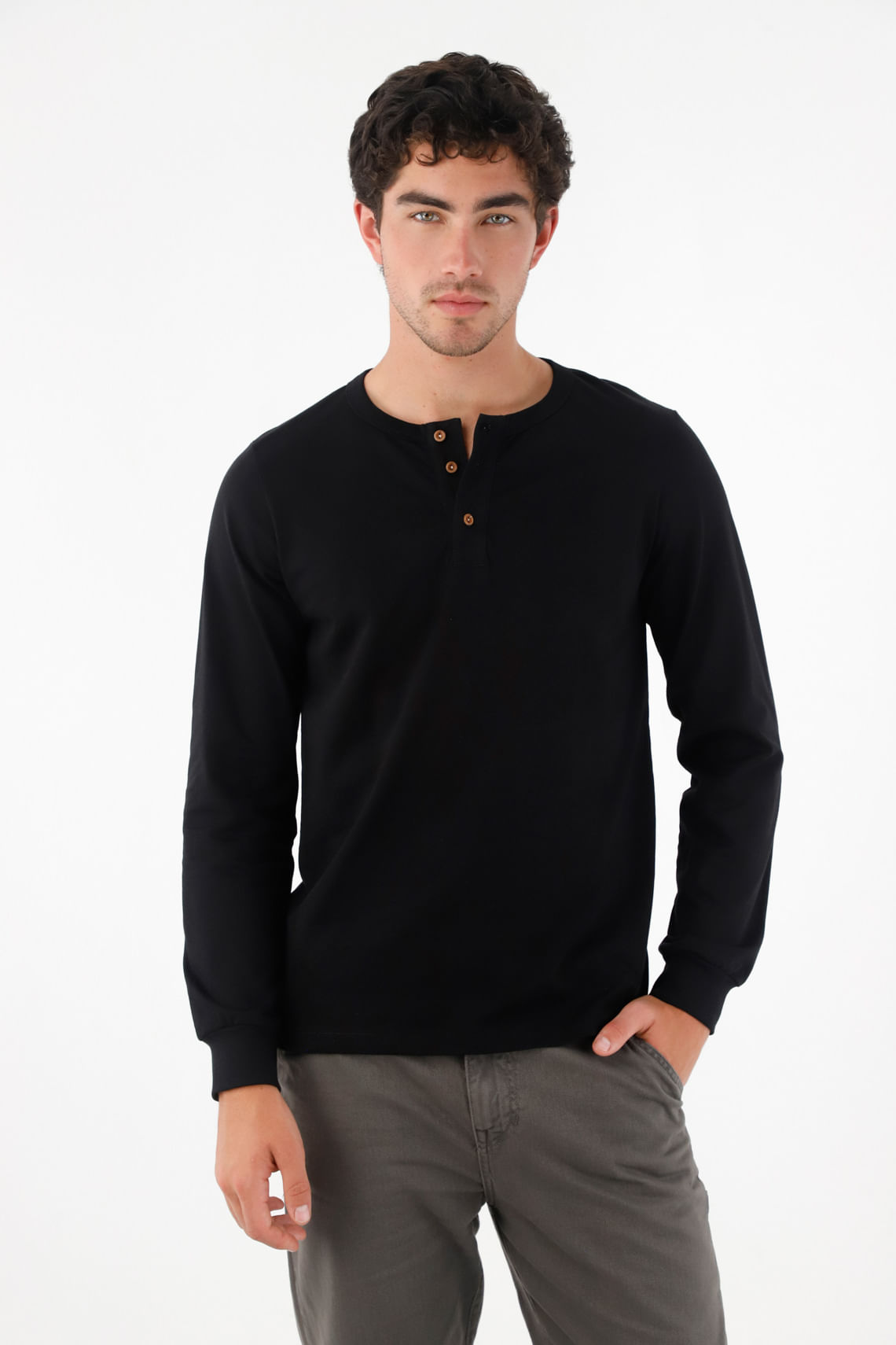 Camiseta de manga larga negra para hombre