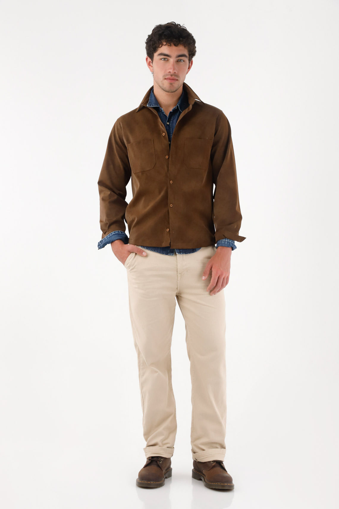 Pantalón tipo Carpenter café para hombre