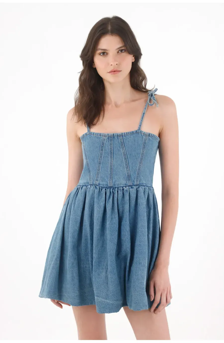 Vestido corto en denim para mujer