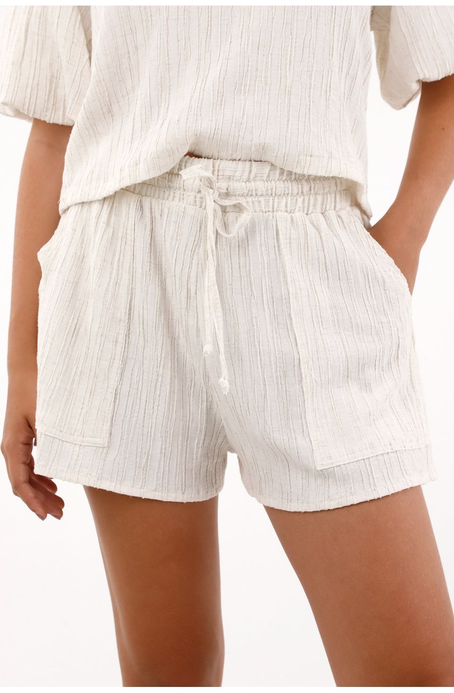 Short con pretina elástica crudo para mujer