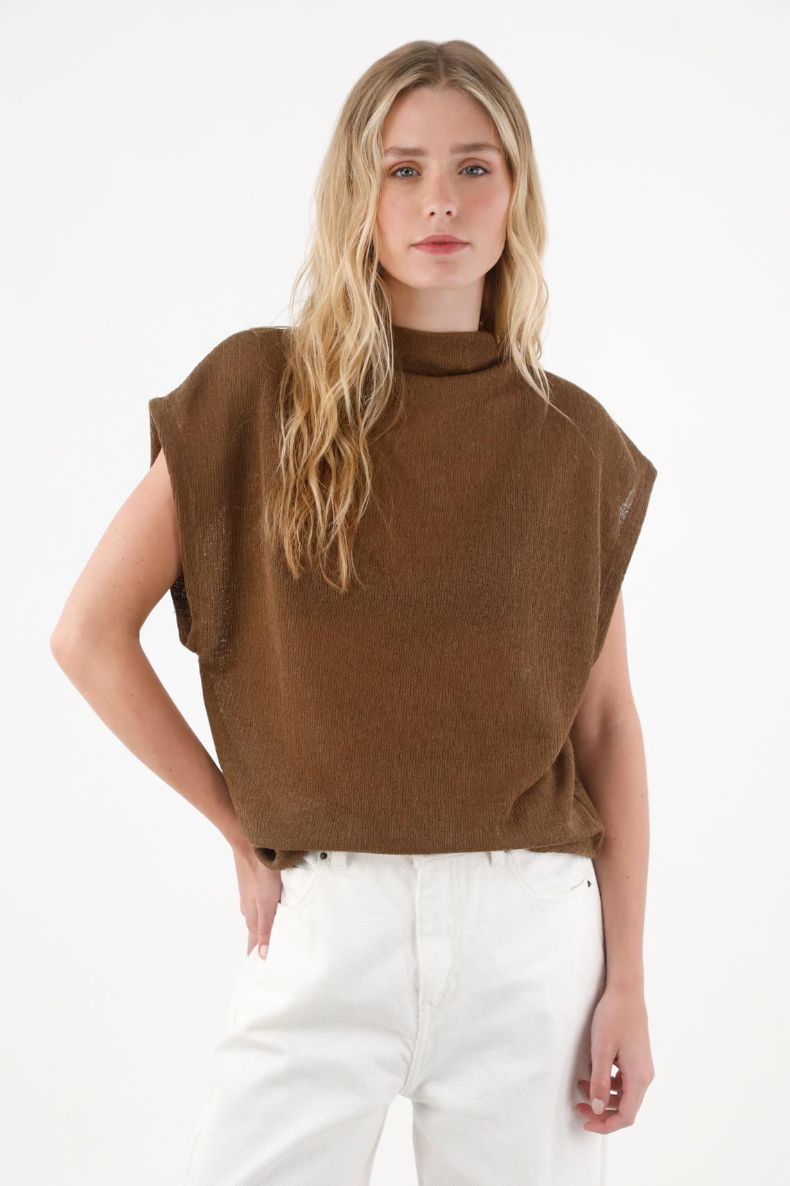 Camiseta Oversize de cuello alto para mujer