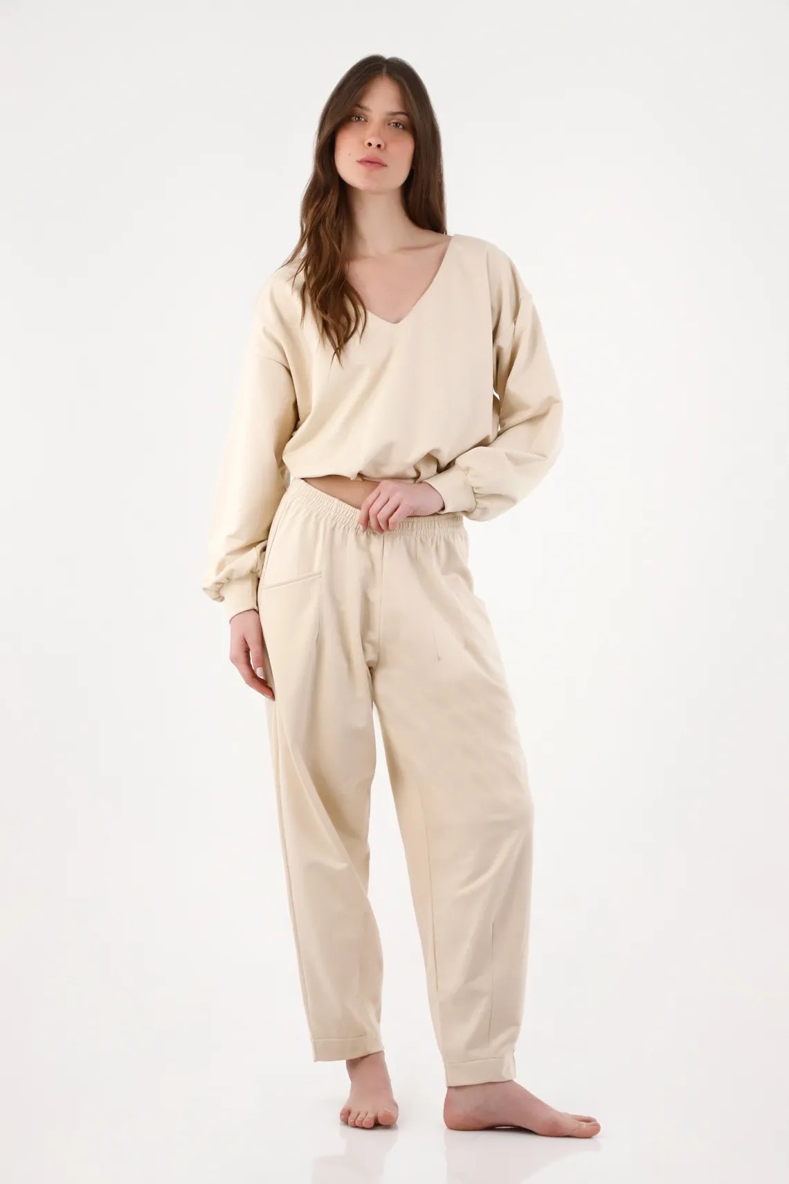 Pantalón para mujer algodón beige fit relajado con cintura elástica