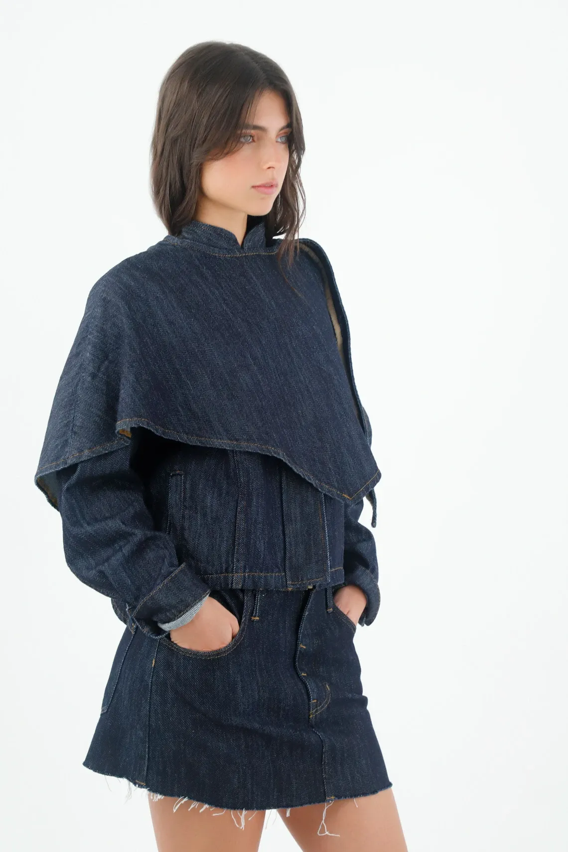 Falda corta mujer algodón índigo fit recto con deshilachado