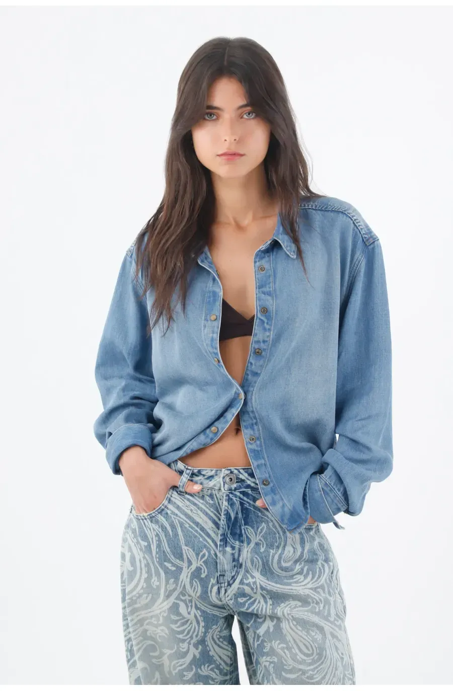 Camisa para mujer  azul fit relajado con broches